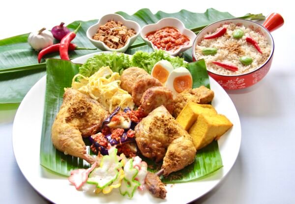 Nasi Liwet Chicken Set for 2-3 Pax